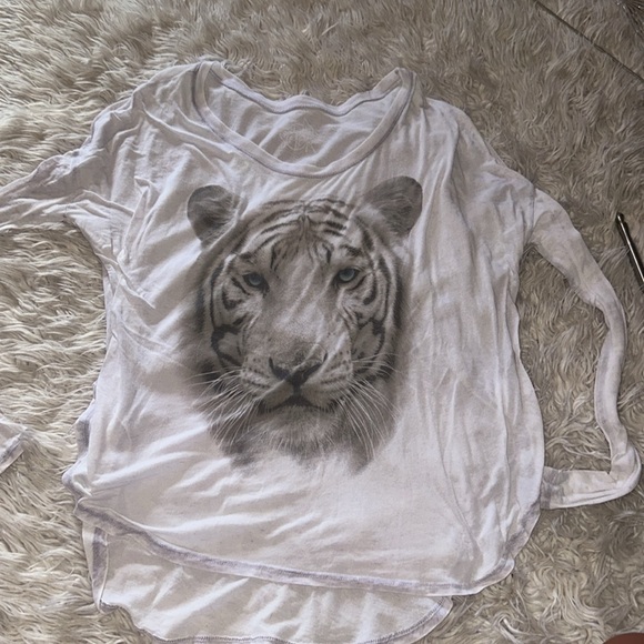 Lot of 4 defined shirts size small Wildfox KAIN LABEL Splendid Chaser LA - Picture 11 of 14